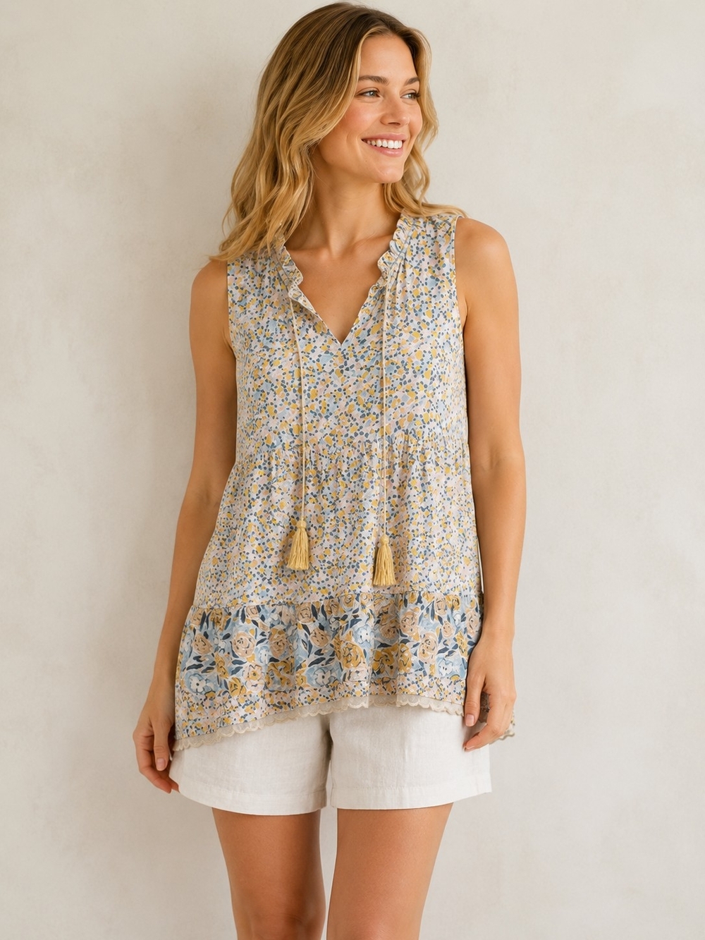 Margaux Riviera Sleeveless Floral Tunic Top Boho Tassel Ruffle Hem Medium